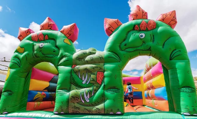 Location de châteaux gonflables, Aubenas, Serenité Loc's